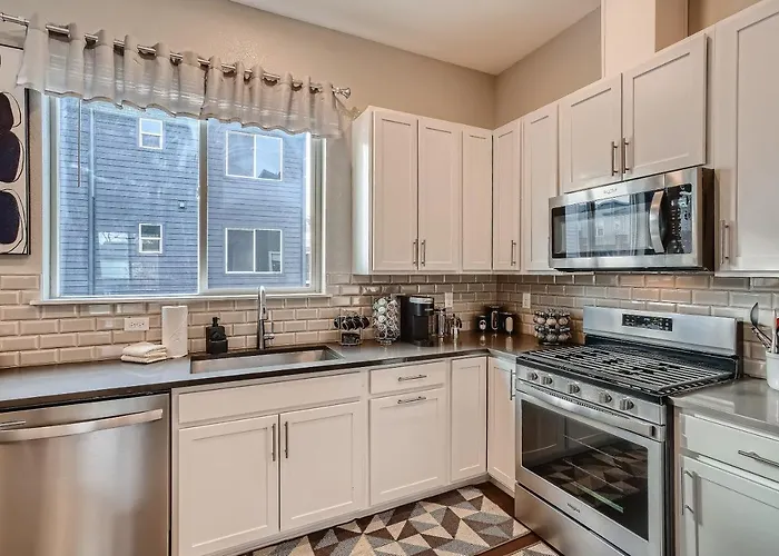 Stylish & Spacious Centrally-Located Home W/Garage