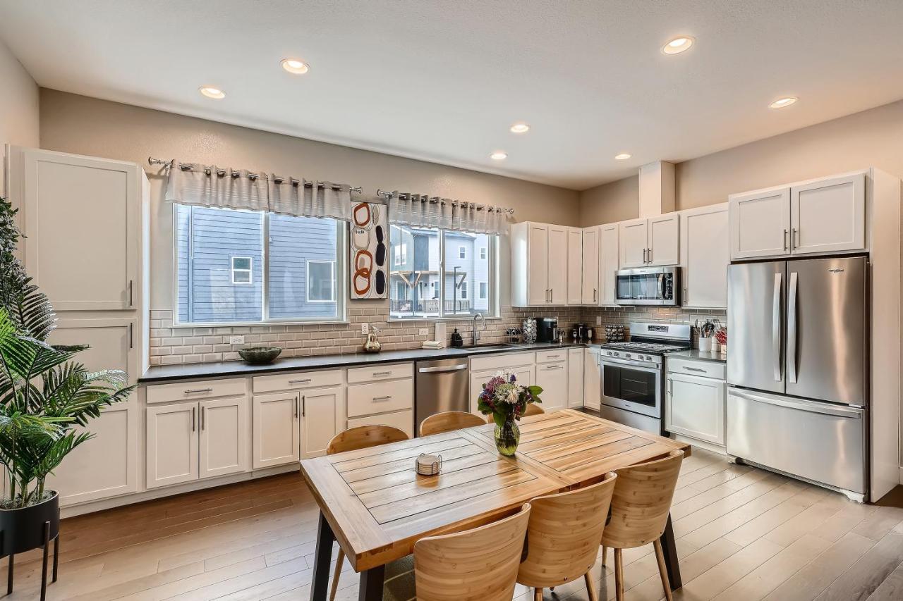 Stylish & Spacious Centrally-located W/garage * Wheat Ridge